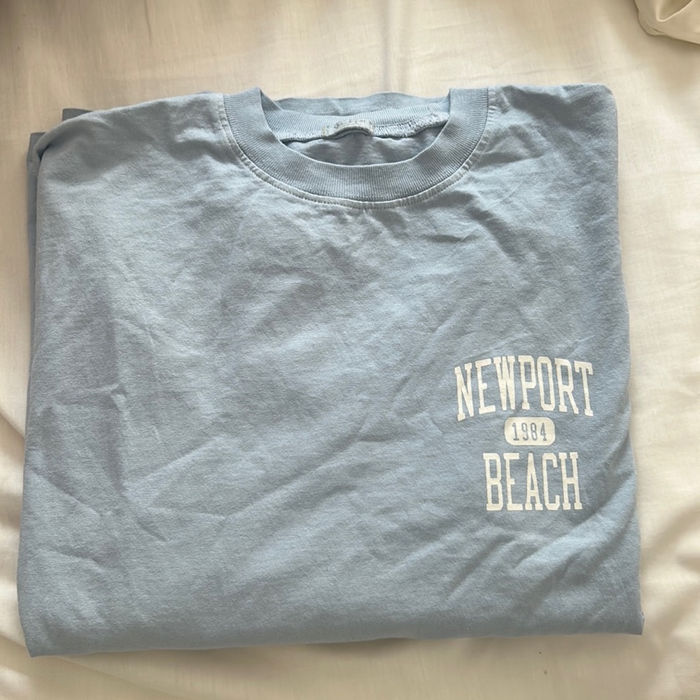 Brandy Melville long sleeve shirt